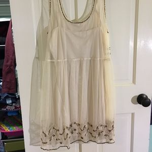 Forever 21 Short Cream And Gold Dress With Beads